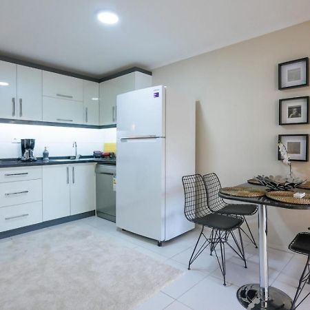 Excellent Flat Near Hadrian'S Gate Apartman Antalya Kültér fotó
